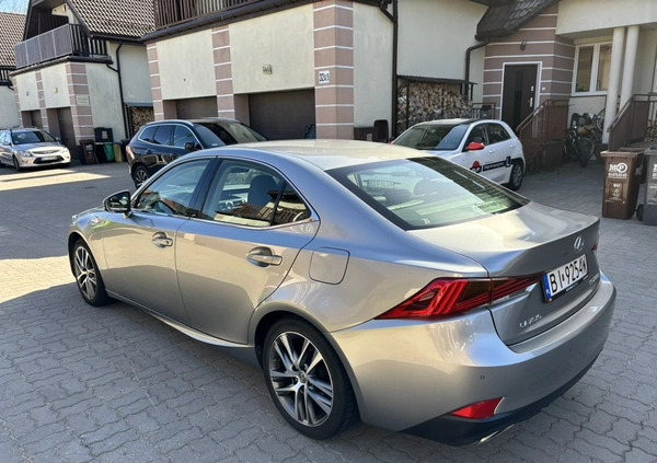 Lexus IS cena 87000 przebieg: 119413, rok produkcji 2017 z Białystok małe 631